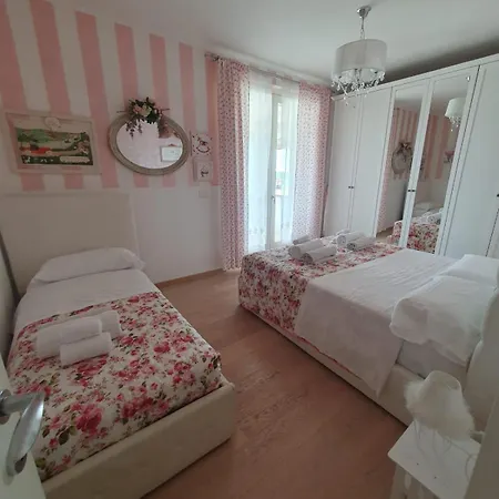 Claudia 巴多利诺