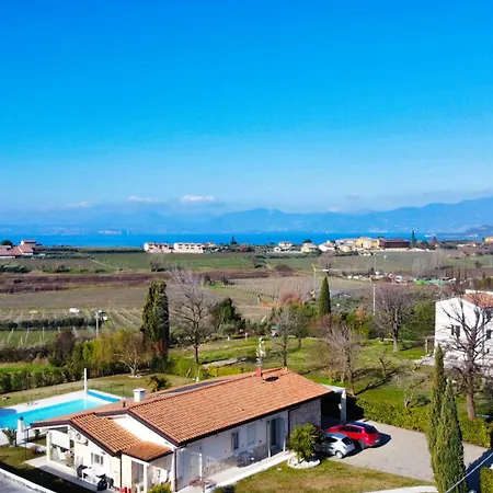 בית חווה Claudia *