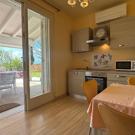 Claudia בית חווה ברדולינו