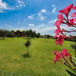 Bardolino Golden Hill Villa *