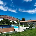 Bardolino Golden Hill