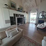 Bardolino Golden Hill Villa *