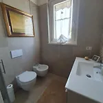 Bardolino Golden Hill Willa